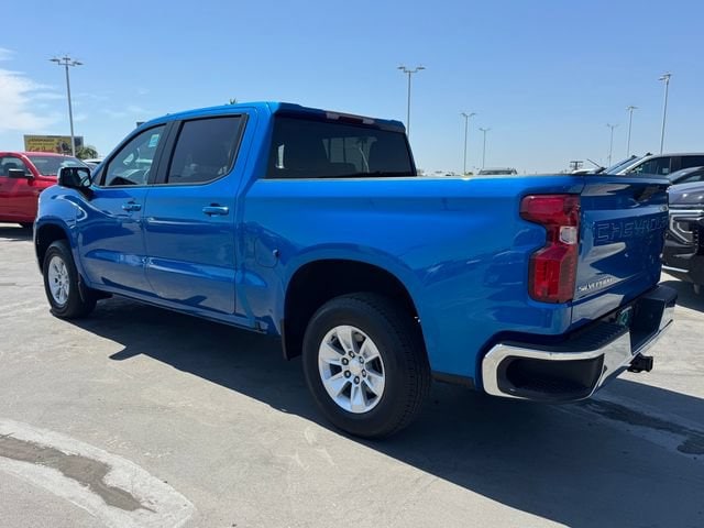 2022 Chevrolet Silverado 1500 LT - Photo 3