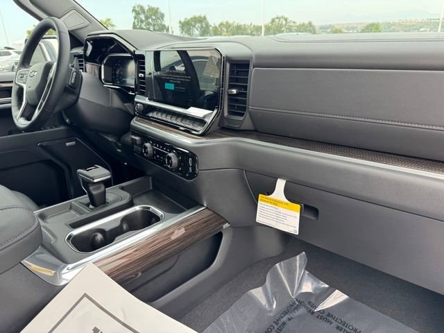 2026 Chevrolet Silverado 1500 LT Trail Boss photo 5