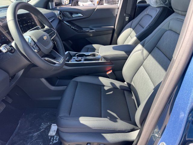 2027 Chevrolet Equinox LT - Photo 11