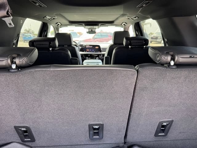 2026 Chevrolet Tahoe LT - Photo 12