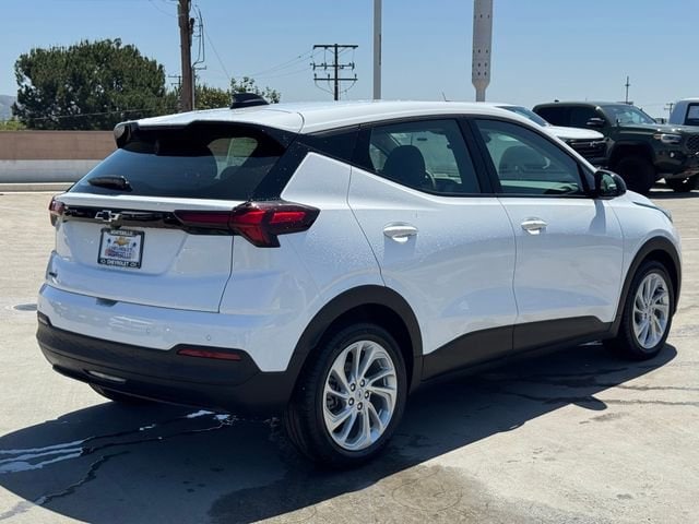 2027 Chevrolet Bolt LT photo 4