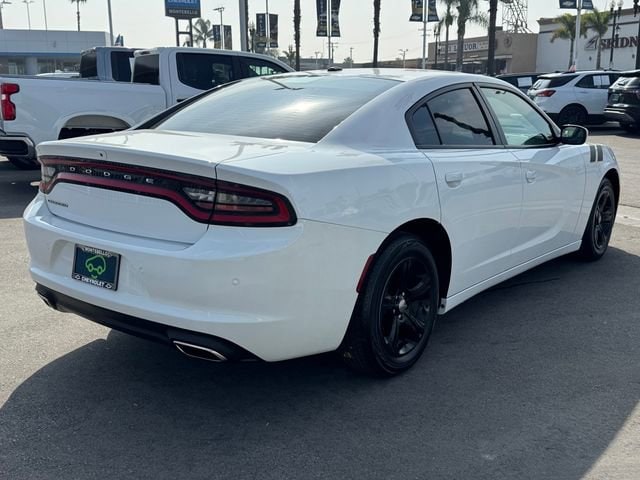 2022 Dodge Charger SXT photo 4