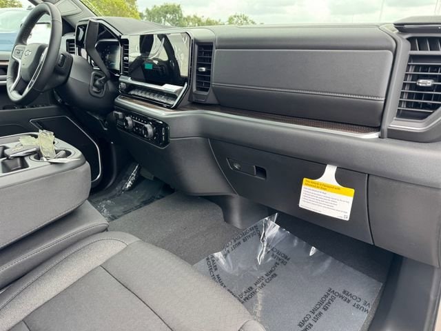 2026 Chevrolet Silverado 1500 RST photo 5