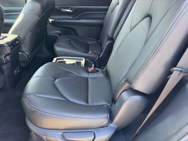 2024 Toyota Grand Highlander Platinum - Photo 10