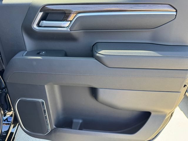 2026 Chevrolet Silverado 1500 LT - Photo 9