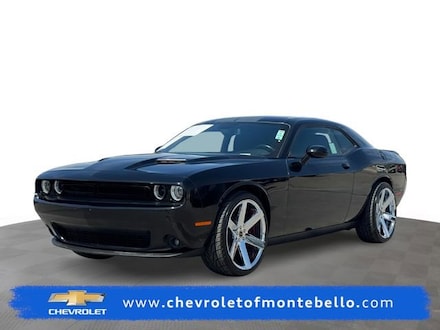 2022 Dodge Challenger SXT Coupe