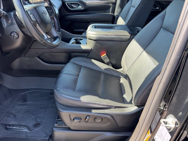 2023 Chevrolet Suburban RST - Photo 18