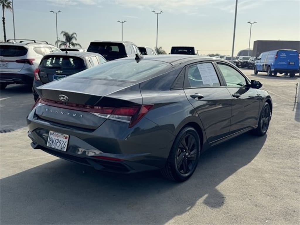 Used 2021 Hyundai Elantra SEL Sedan