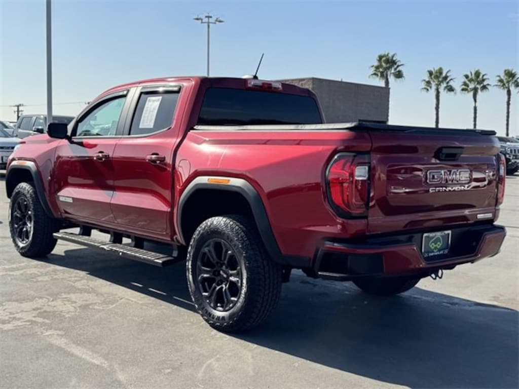 Used 2024 GMC Canyon Elevation Truck