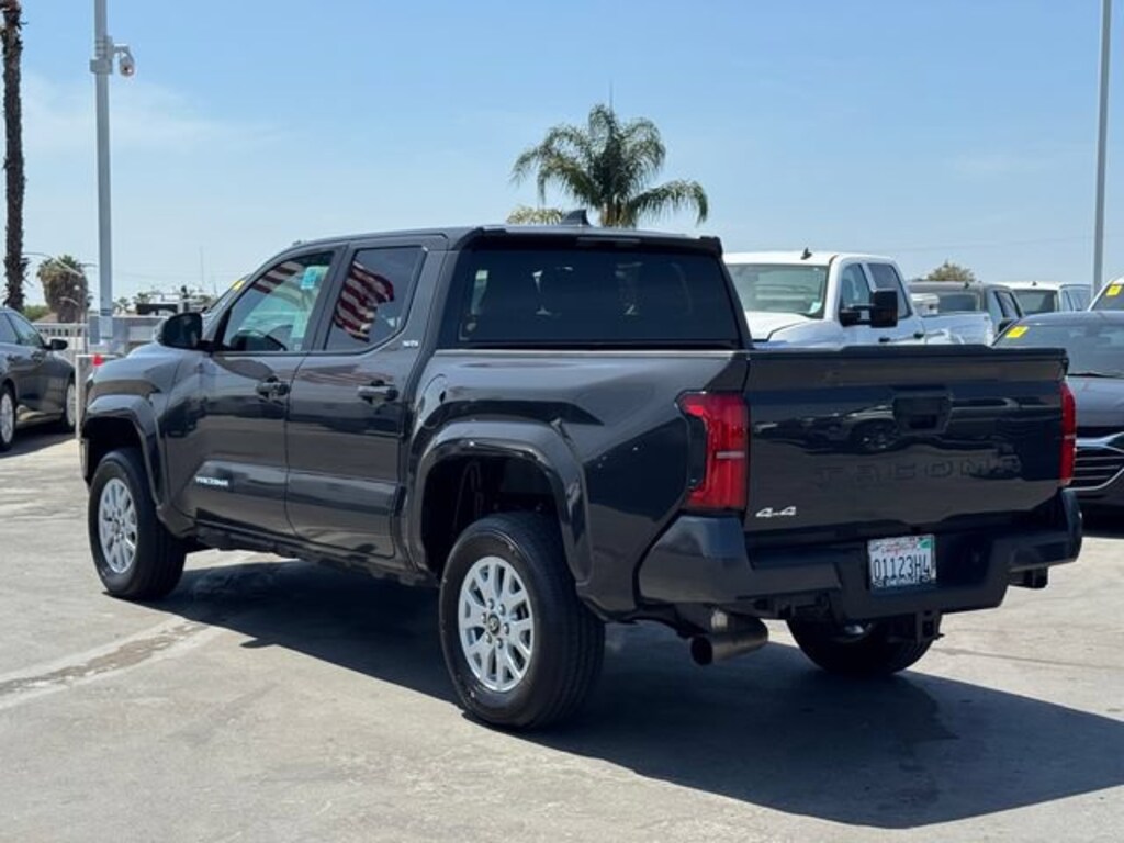 Used 2026 Toyota Tacoma 4WD SR5