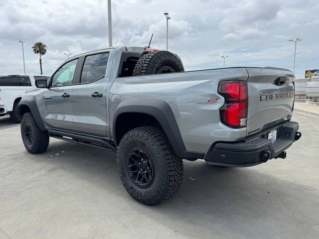 2026 Chevrolet Colorado ZR2 photo 2
