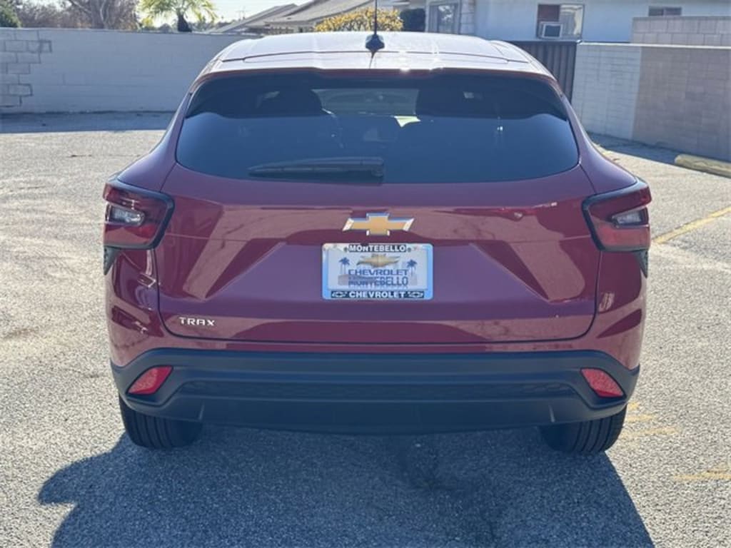 New 2026 Chevrolet Trax LS SUV