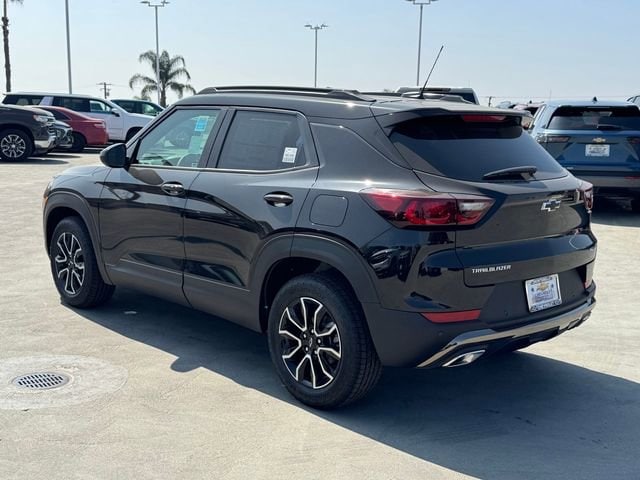 2026 Chevrolet Trailblazer Activ photo 2