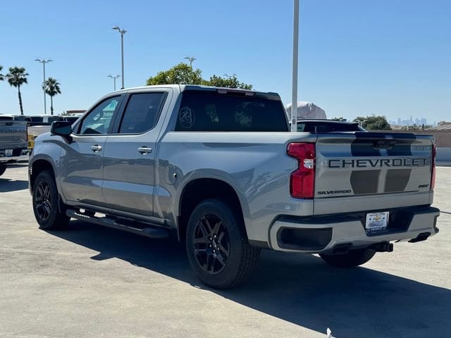 2026 Chevrolet Silverado 1500 RST photo 2