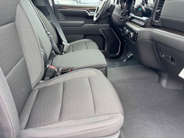 2026 Chevrolet Silverado 1500 RST photo 6