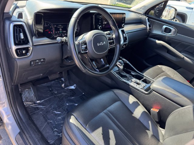 2022 Kia Sorento SX - Photo 13