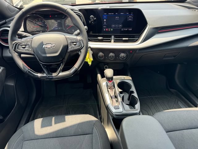 2024 Chevrolet Trax RS - Photo 13