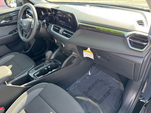 2026 Chevrolet Trailblazer LS photo 5