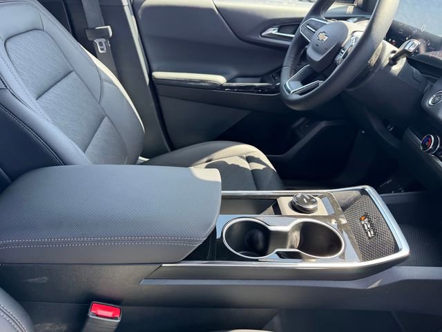 2026 Chevrolet Equinox LT photo 6