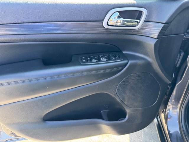 2019 Jeep Grand Cherokee Laredo E - Photo 14