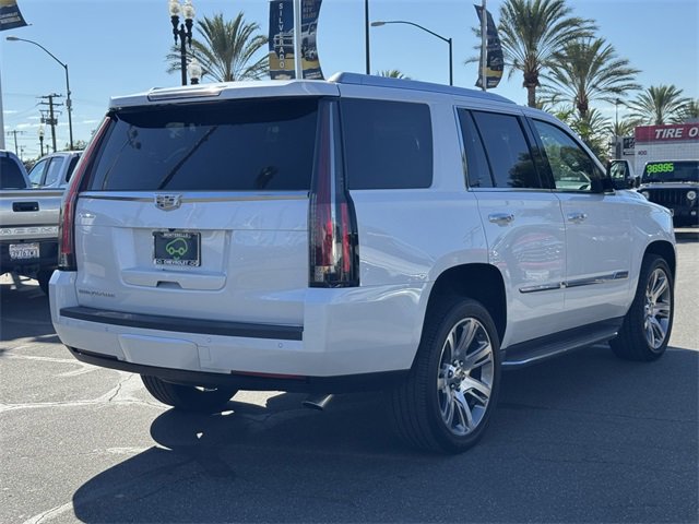 2016 Cadillac Escalade Luxury photo 4