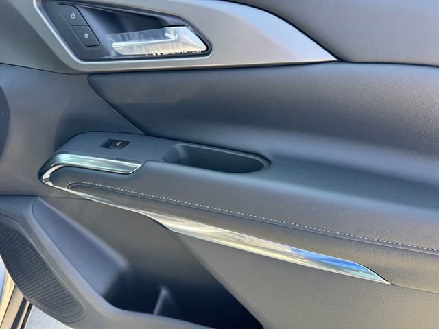 2026 Chevrolet Traverse LT photo 3