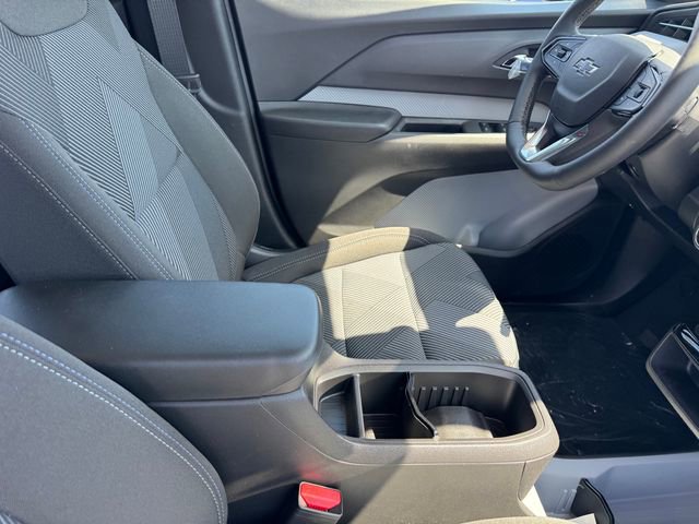 2027 Chevrolet Bolt LT photo 6