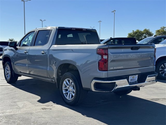 2026 Chevrolet Silverado 1500 LT photo 2
