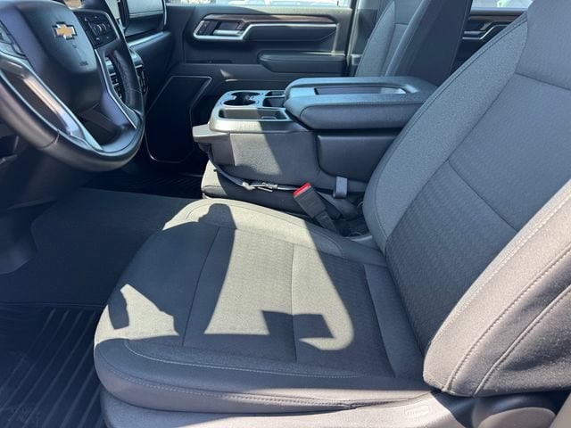 2025 Chevrolet Silverado 2500HD LT - Photo 17