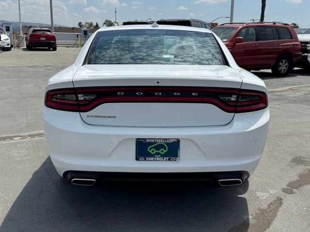 2023 Dodge Charger SXT photo 2
