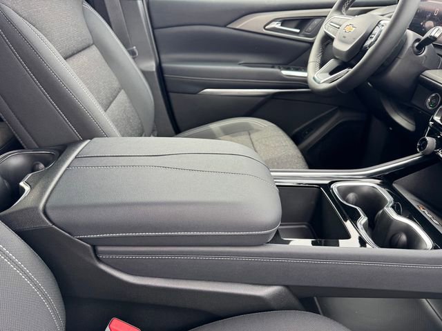 2026 Chevrolet Traverse LT photo 6