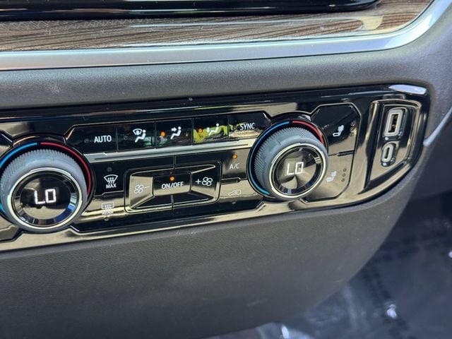 2022 Chevrolet Silverado 1500 LT - Photo 17