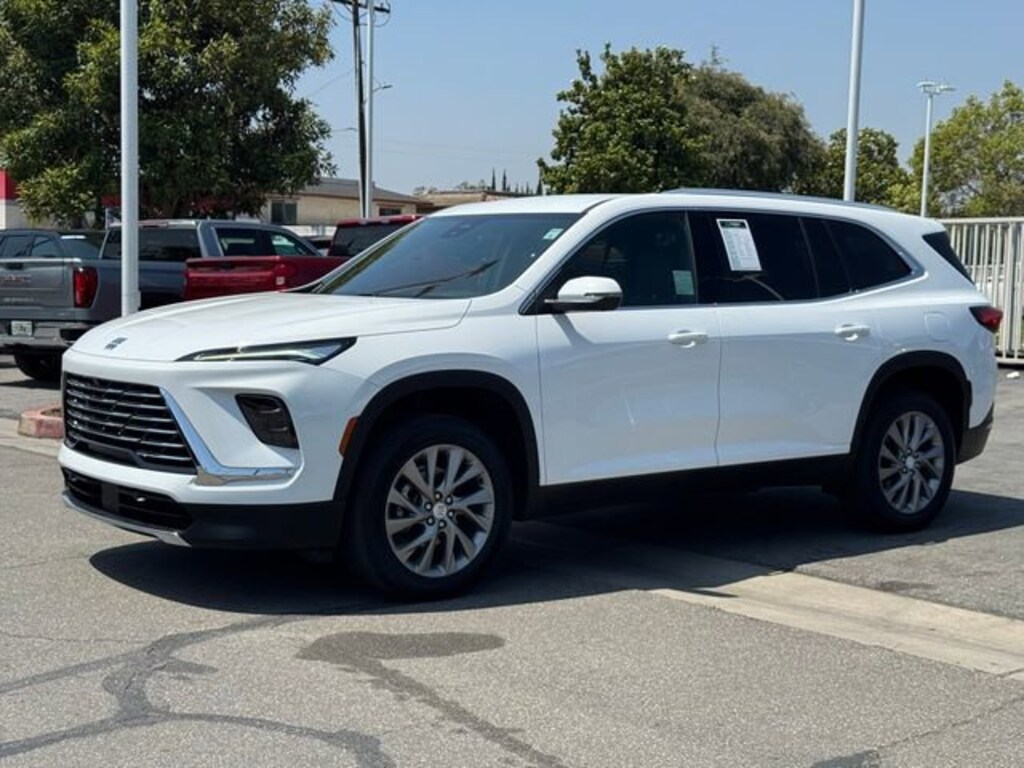 Used 2025 Buick Enclave Preferred SUV