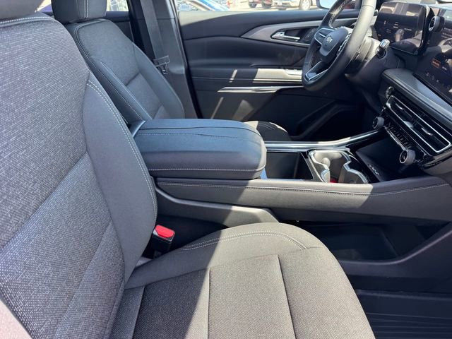 2026 Chevrolet Traverse LT photo 6