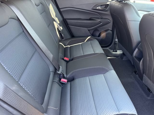 2026 Chevrolet Trax LT - Photo 9