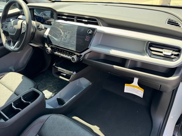 2027 Chevrolet Bolt RS photo 5