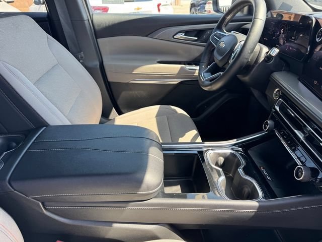 2026 Chevrolet Traverse LT - Photo 7