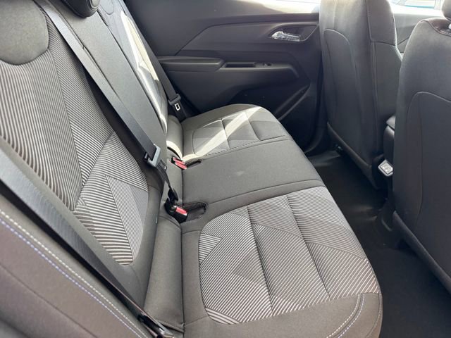 2027 Chevrolet Bolt LT - Photo 9