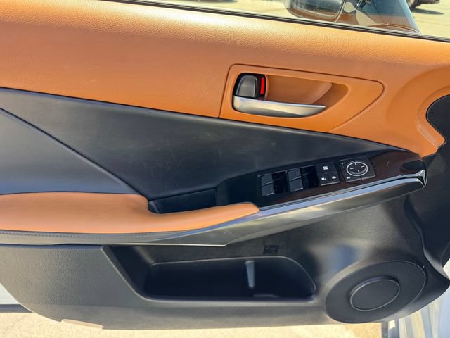 2023 Lexus IS 300 - Photo 13