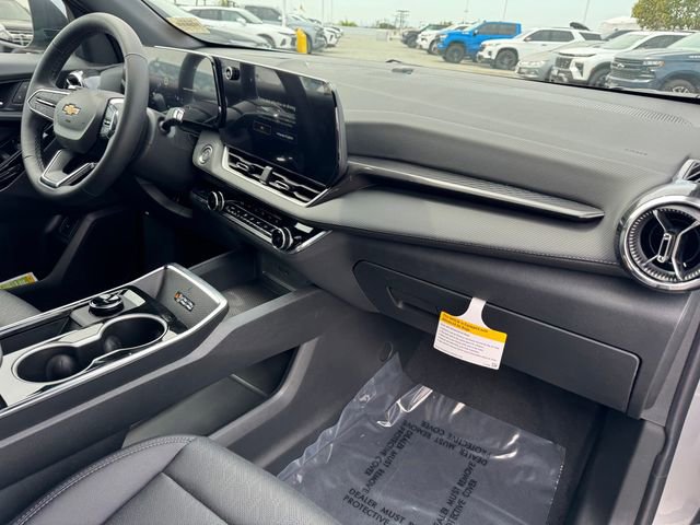 2026 Chevrolet Equinox LT photo 5