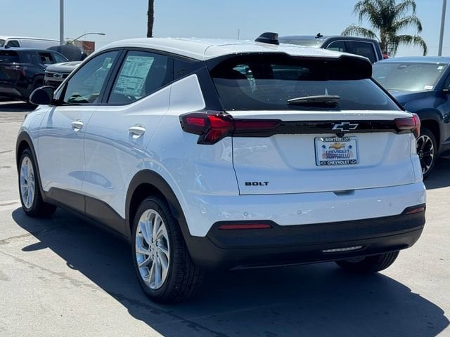 2027 Chevrolet Bolt LT photo 2