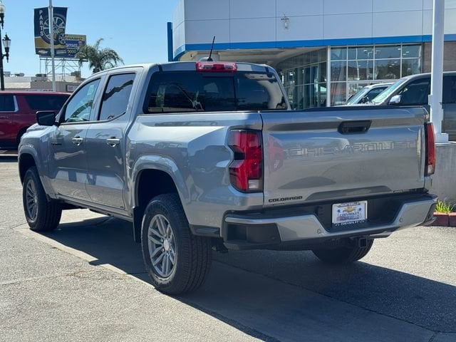 2026 Chevrolet Colorado LT photo 2
