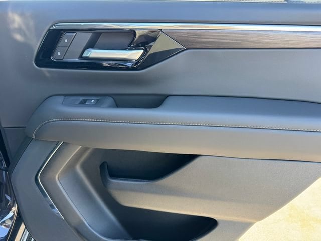 2026 Chevrolet Tahoe LS - Photo 10