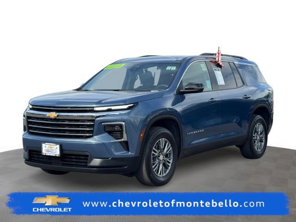 Used 2025 Chevrolet Traverse LT SUV