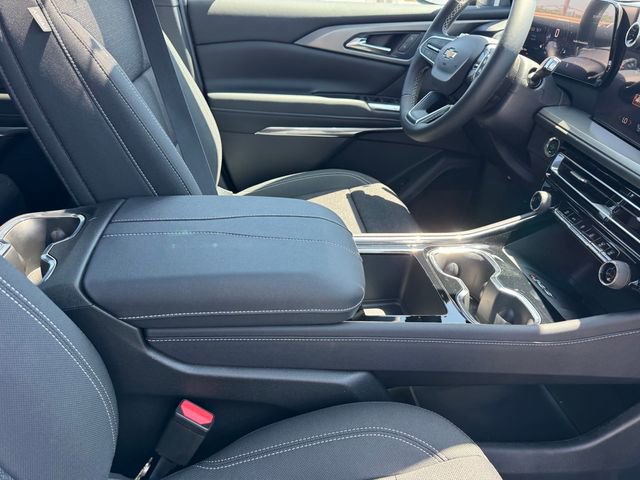 2026 Chevrolet Traverse LT photo 6