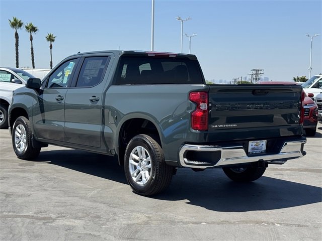 2026 Chevrolet Silverado 1500 LT photo 2
