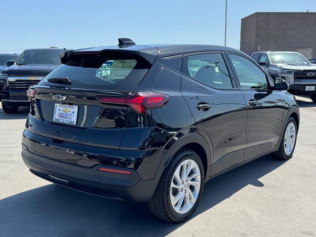 2027 Chevrolet Bolt LT photo 5