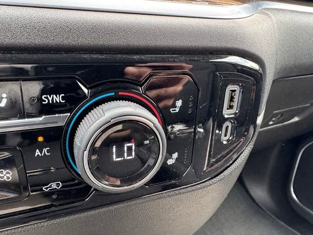 2022 Chevrolet Silverado 1500 LT - Photo 28