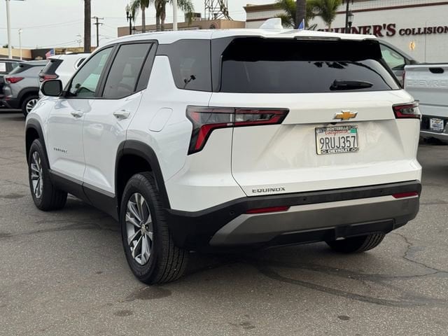 2025 Chevrolet Equinox LT photo 3