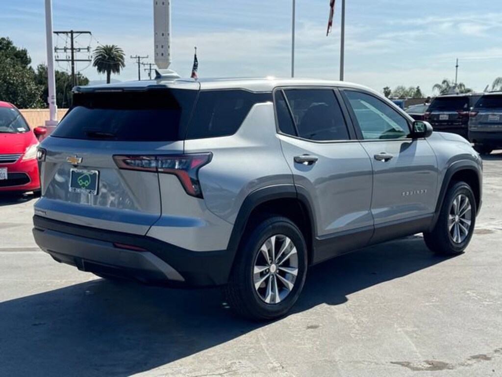 Used 2025 Chevrolet Equinox LT SUV